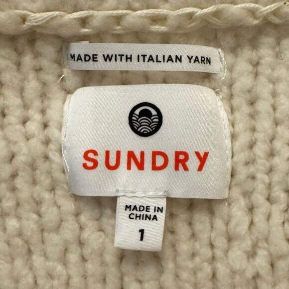 Sundry Italian Yarn Red Heart Embroidered Oversized Knit Bone Sweater - Small - Picture 3 of 4